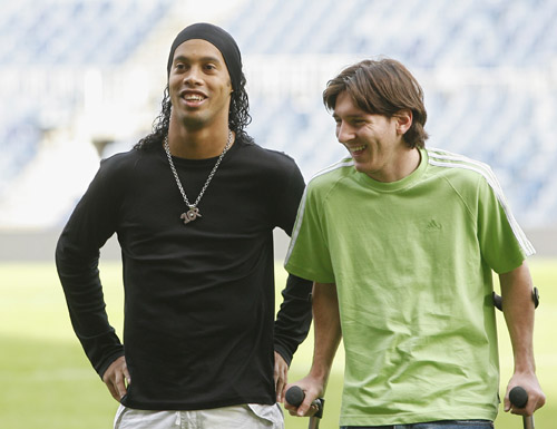 雷吉隆：我不会骗你，能和梅西踢球是我来迈阿密的一大动力（雷吉隆直言：与梅西并肩是我加盟迈阿密的重要动力）