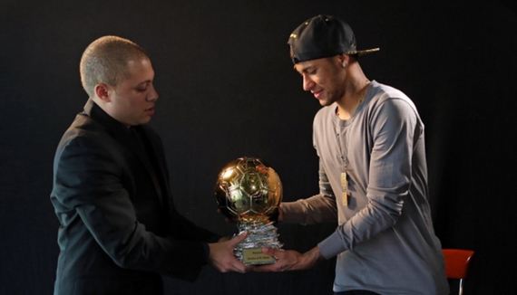 马雷斯卡：埃斯特旺和德拉普都能上场；不会用帕尔默换罗杰斯（马雷斯卡：埃斯特旺、德拉普均可出战；不会拿帕尔默去换罗杰斯）