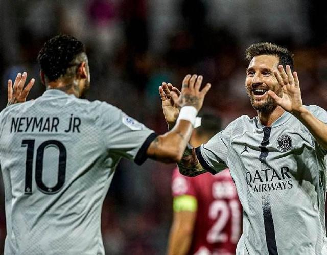 登贝莱获评《队报》25年体坛“王中王”，力压游泳世界冠军（登贝莱加冕《队报》25年体坛“王中王”，力压游泳世界冠军）