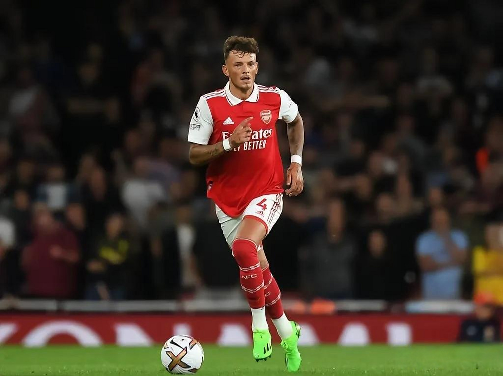 2025中超大结局：海港夺冠，亚泰、梅州降级，法比奥金靴（2025中超收官：海港封王，亚泰与梅州降级，法比奥荣膺金靴）