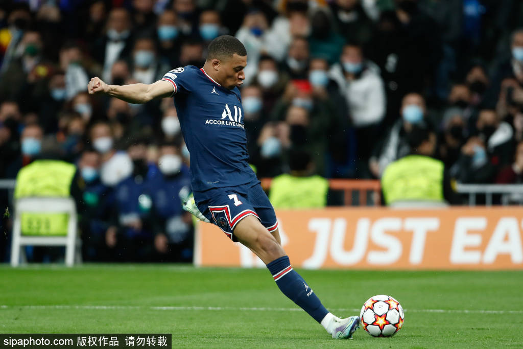 5场零封，秦子牛：自己发挥得还不错，主要是团队踢得非常好