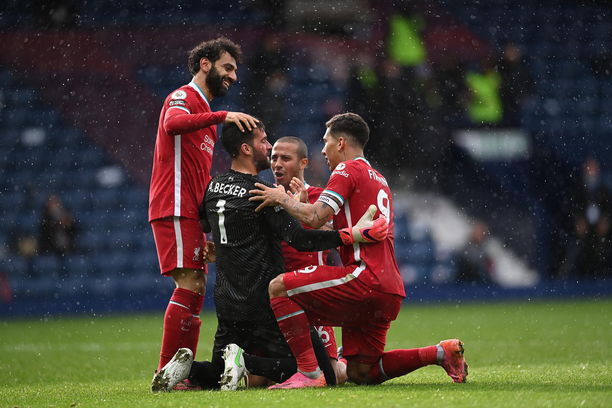 利物浦2-2热刺欧冠小组赛焦点战（欧冠小组赛重头戏：利物浦与热刺2-2战平）