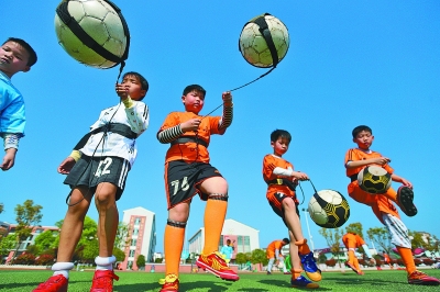 迪亚斯：我在拜仁更自信了，世界杯战葡萄牙的目标是拿三分（迪亚斯：在拜仁自信更足，世界杯对阵葡萄牙力争全取三分）