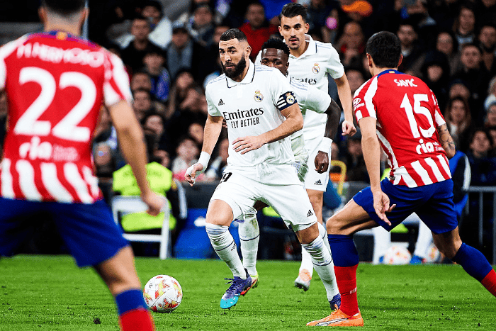 半场：海港0-0柔佛新山，陈威屡献神扑，格劳德尔逃红牌