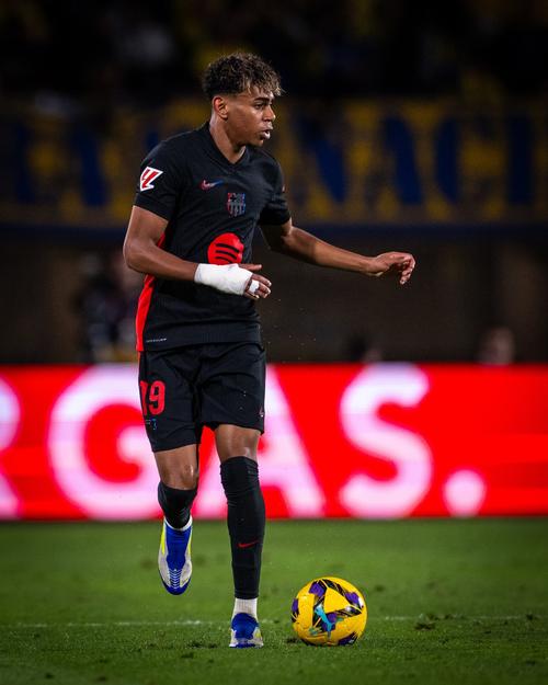 热火vs魔术首发：班凯罗领衔大战希罗&阿德巴约