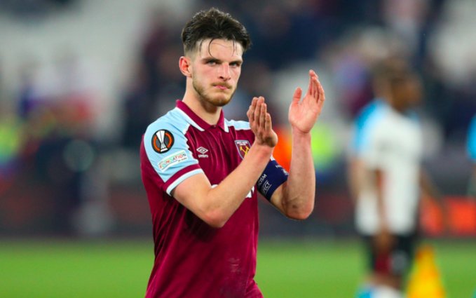 队报：雷恩17岁高中锋梅特潜力高，他选39号只因好友特尔