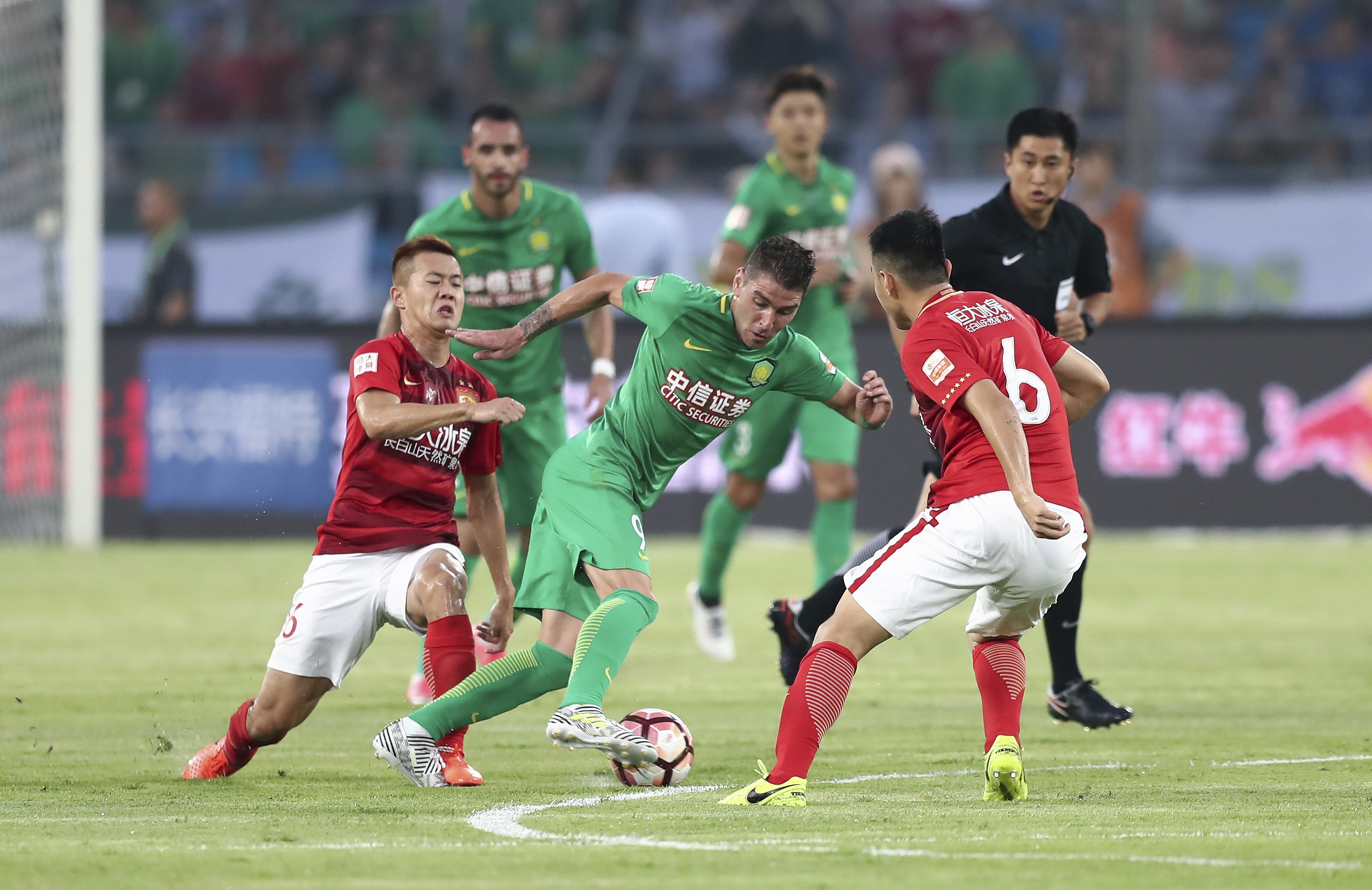 德转统计国家队出场时间前20：C罗、梅西前2，布冯、魔笛上榜